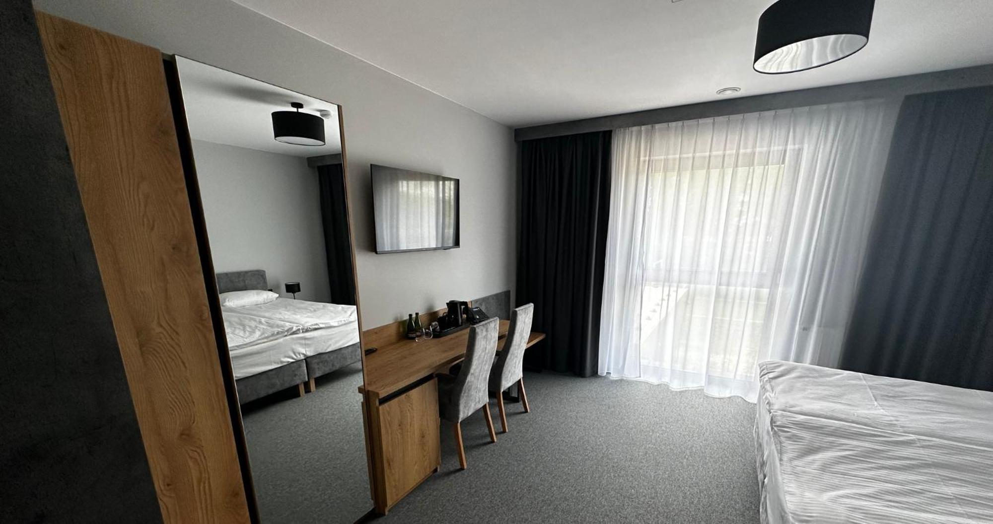 Hotel Igloo Krotoszyn Exterior foto